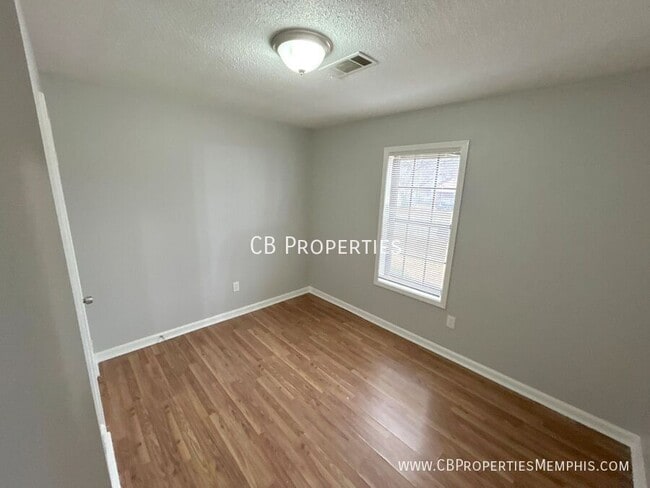 Building Photo - 3319 Kristy Dr