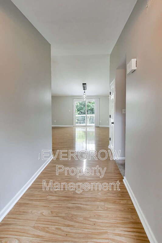 Foto del edificio - 9518 Bent Brook Dr