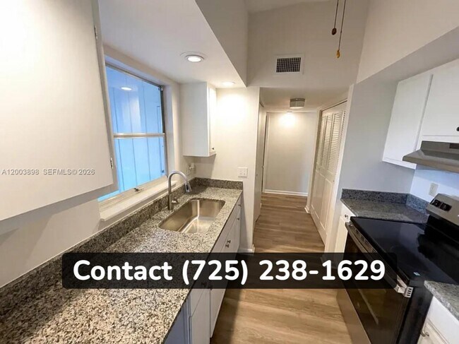 Building Photo - 28442 SW 141st Pl