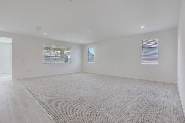 Foto del edificio - 29587 Fortitude Dr