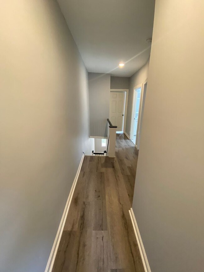 Building Photo - Newly Rehabbed 3 Bedroom Available Now