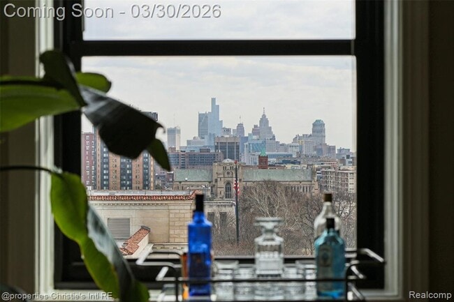 Building Photo - 15 E Kirby St