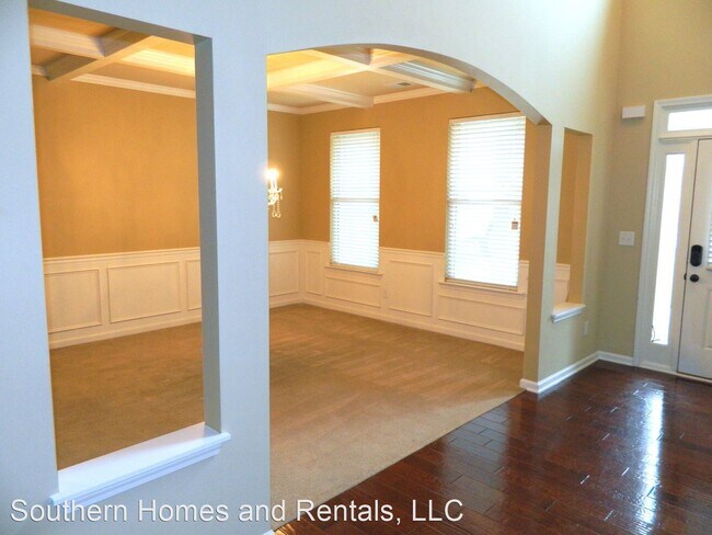 Foto del edificio - 5 br, 3.5 bath House - 6060 Reynolds Circle