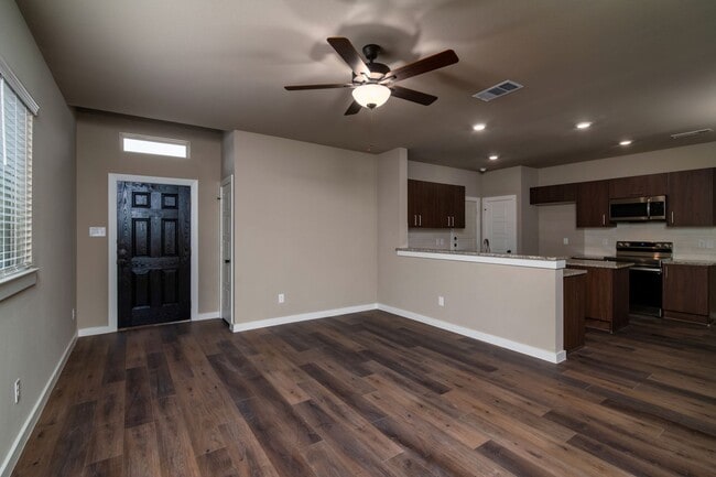 GORGEOUS 3 BEDROOM DUPLEX LOCATED IN MIDLOTHIAN ISD! - GORGEOUS 3 BEDROOM DUPLEX LOCATED IN MIDLOTHIAN ISD! Townhome