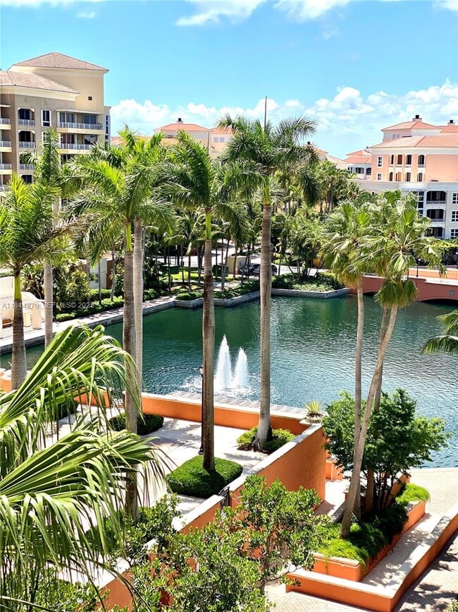 Foto del edificio - 785 Crandon Blvd