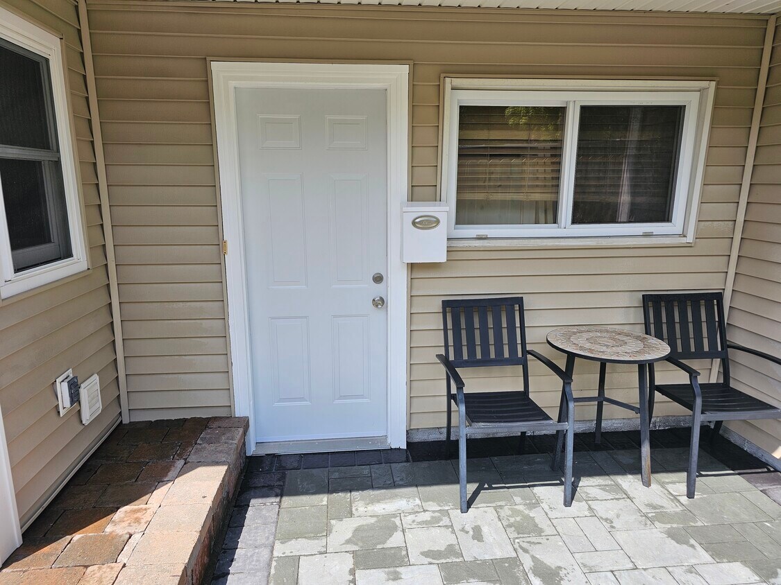 Foto principal - 440 Lockwood Dr