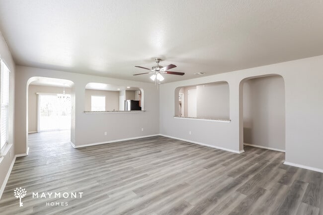 Building Photo - 11233 Forest Pass Ct