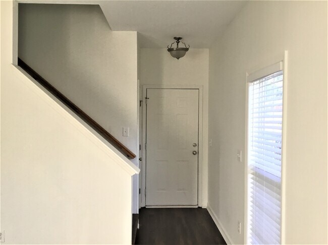 Foto del edificio - 4220 Beacon Crest Way