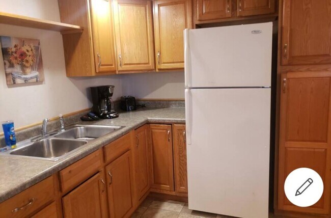 Foto del edificio - 555 N Pearl St