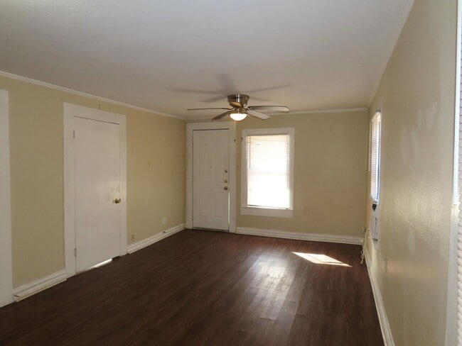 Building Photo - Charming 2 Bedroom, 1 Bathroom House in Tyler!
