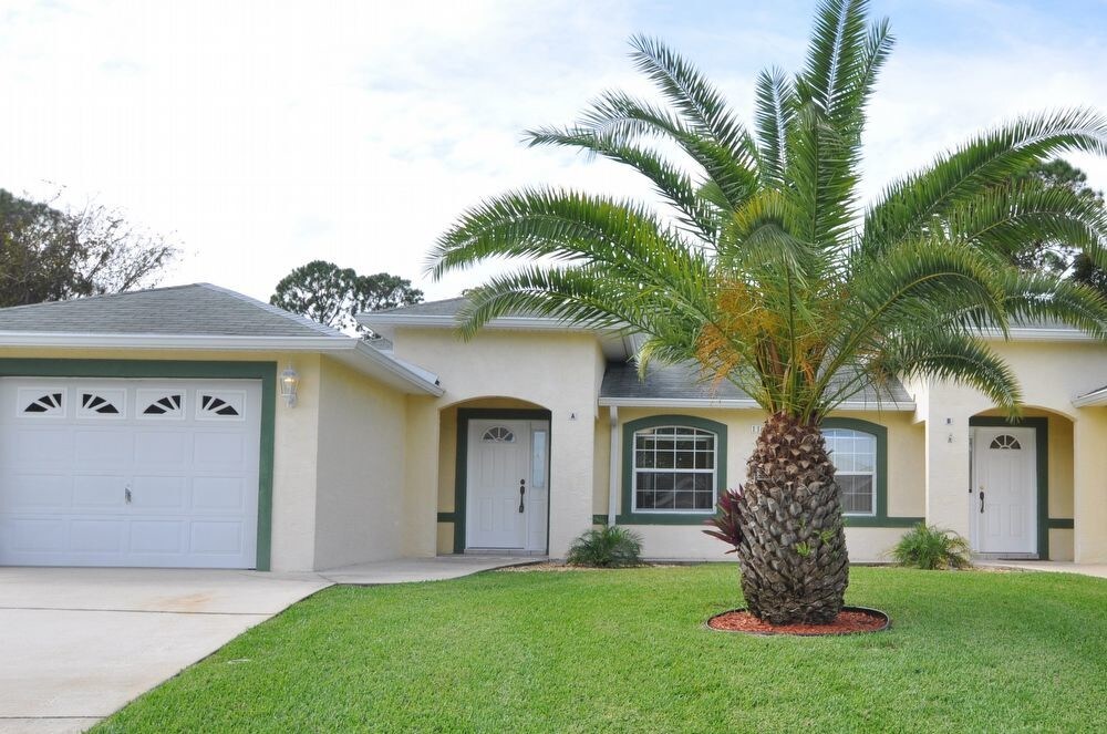 ADORABLE DUPLEX 3/2 House Rental in Palm Coast, FL
