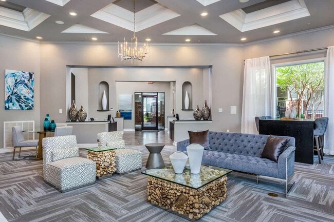 Foto del edificio - The Reserve at Cary Park