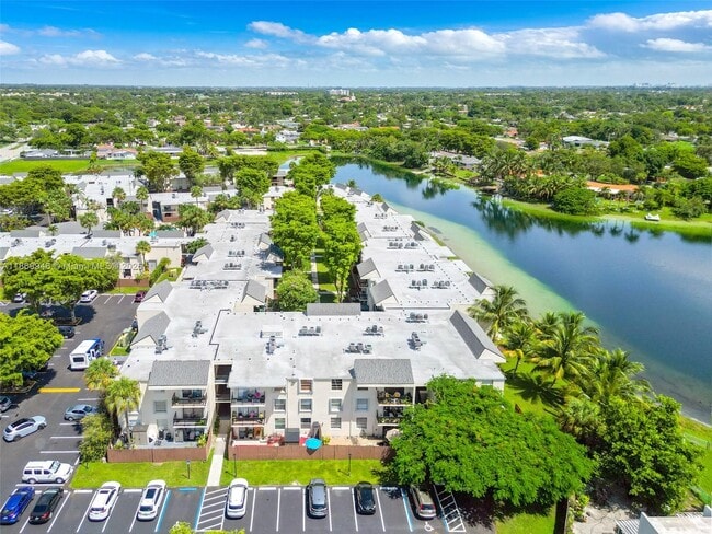Foto del edificio - 8307 SW 142nd Ave