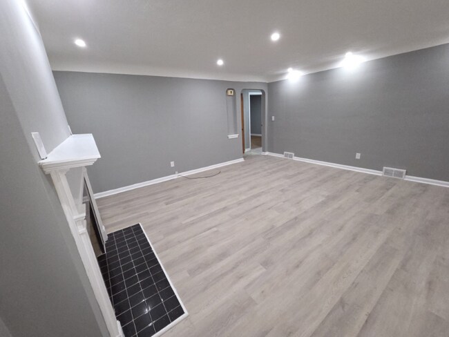 Foto del edificio - 4493 Telhurst Rd