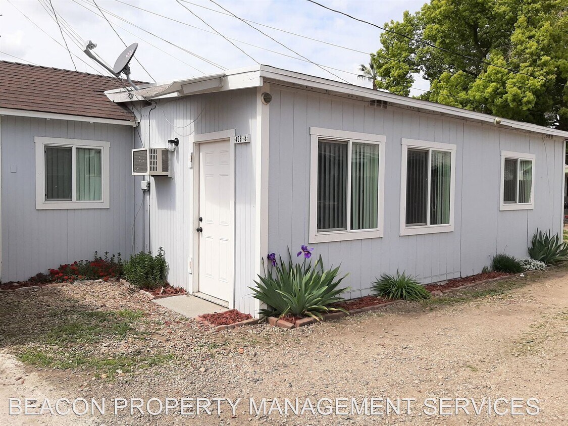 408 E Oak St Unit B, Lodi, CA 95240 Apartment for Rent in Lodi, CA
