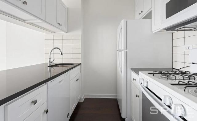 Foto del edificio - 1 bedroom in New York NY 10036