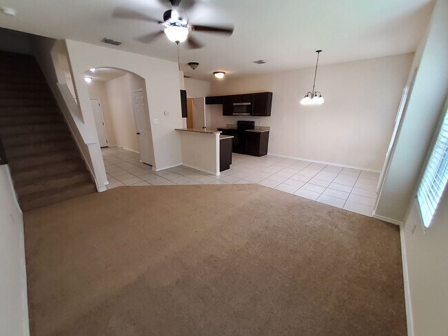 Foto del edificio - 8712 Vista De Nubes