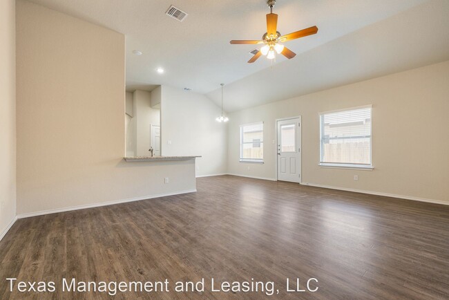 Building Photo - 3 br, 2 bath House - 9111-2 Canyon Bend