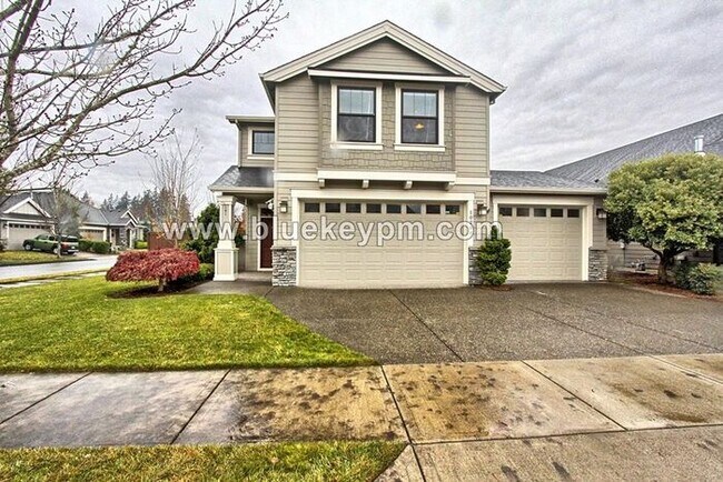 Building Photo - 4 Bed, 2.5 Baths Home in Orchards