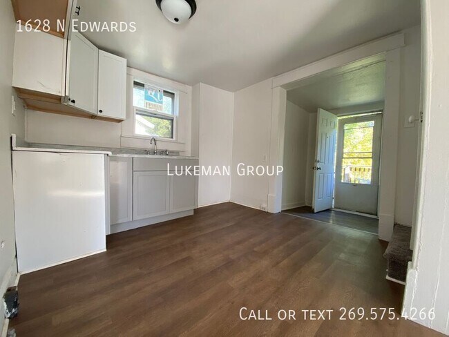 Foto del edificio - 1628 N Edwards St