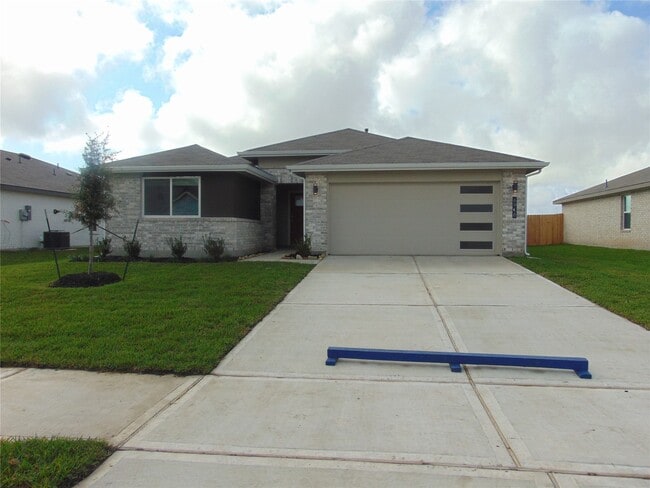 Building Photo - 6918 Morales Way