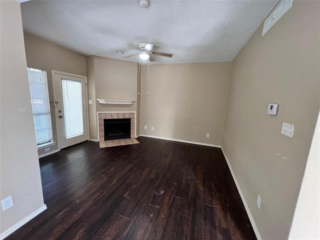 Foto del edificio - 9601 Forest Ln