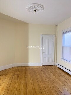 Building Photo - 547 Broadway