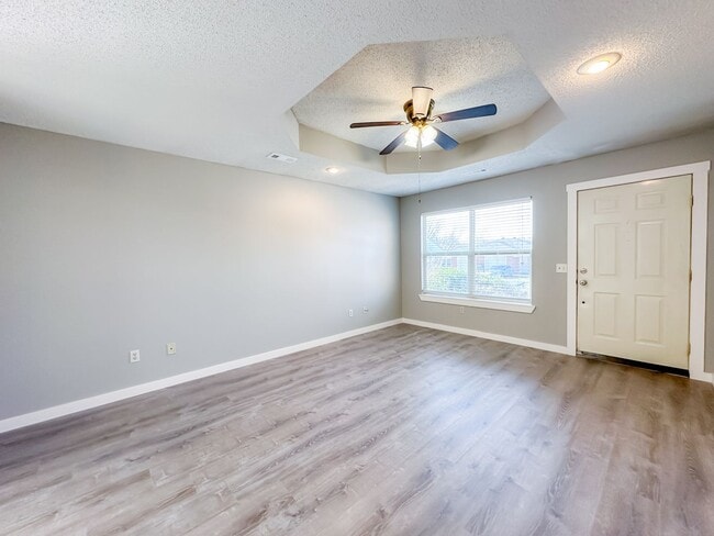 Building Photo - 1444-1446 N Dawn Drive
