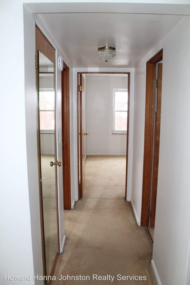 Building Photo - 513-17 27th Ave