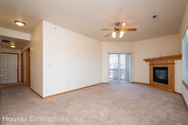 Building Photo - 30 Redtail Bend