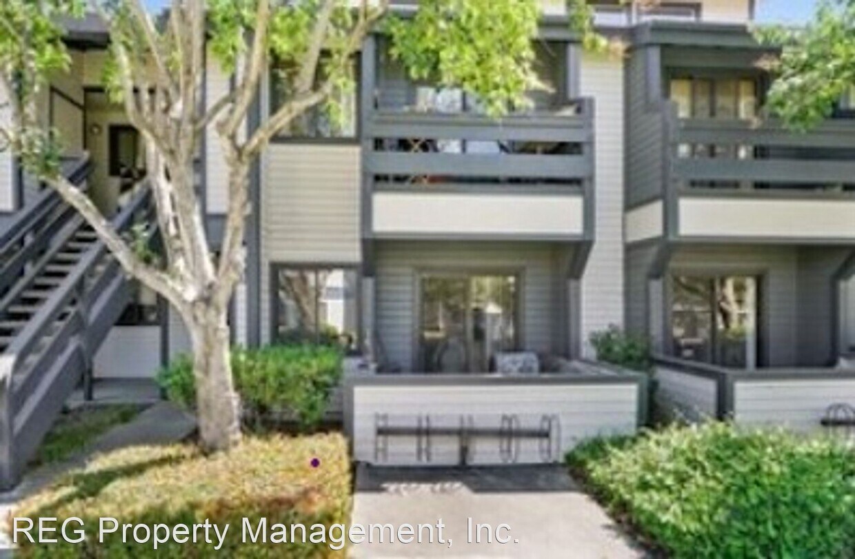 2 br, 2 bath House 85B Stenner Street House Rental in San Luis