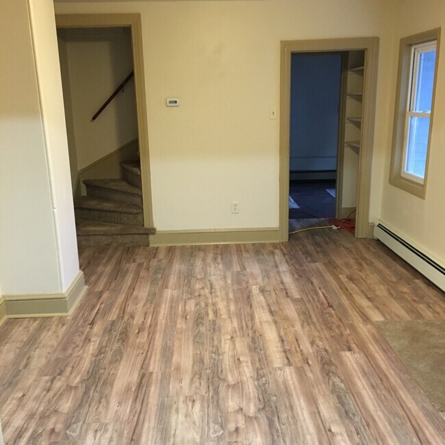 Foto del edificio - 23 E 3rd St