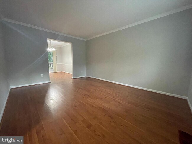 Building Photo - 10871 Oak Green Ct