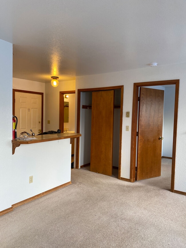 Building Photo - 2149 Crow Hill Dr