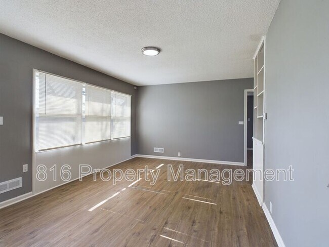 Building Photo - 10800 Blue Ridge Blvd