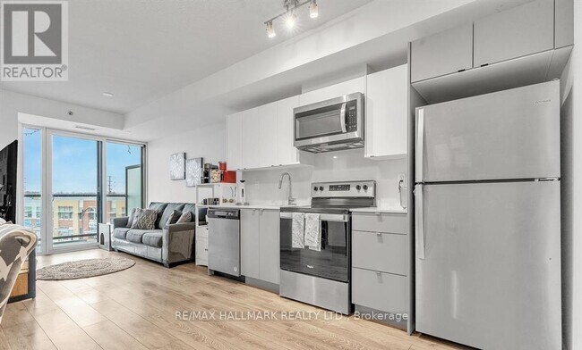 Photo du bâtiment - 3210 Dakota Cmn