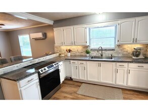 Building Photo - 3749 Lazy River Dr