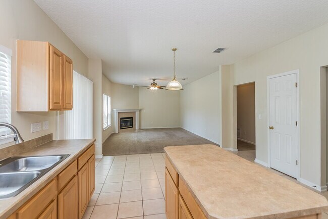 Building Photo - 341 W Tropical Trce