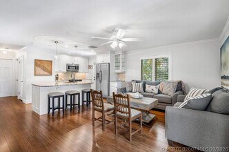 Building Photo - 1029 Langer Way