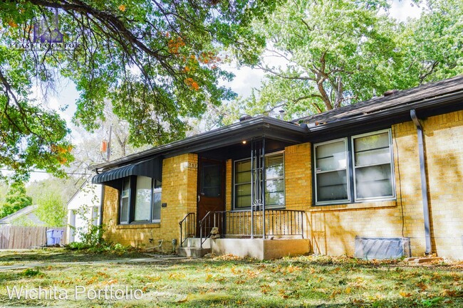 Building Photo - 1 br, 1 bath House - 757 S Belmont