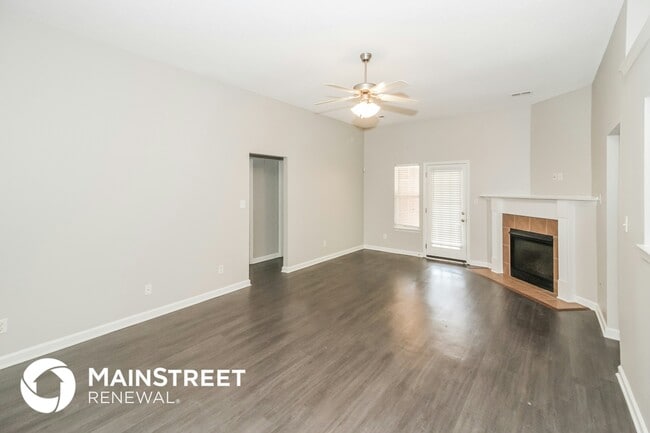 Building Photo - 9135 Tremont Dr
