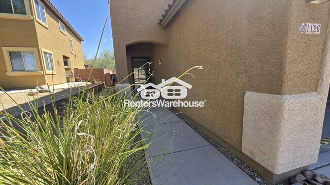 Building Photo - 1126 E Mt Shibell Dr