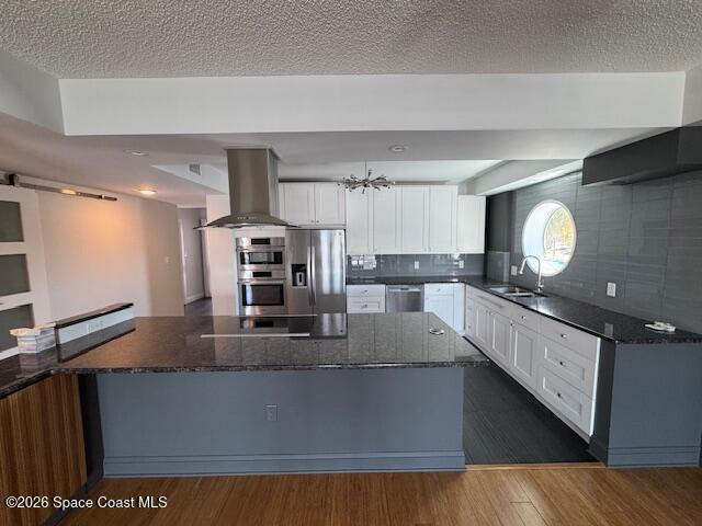 Building Photo - 1208 E River Dr