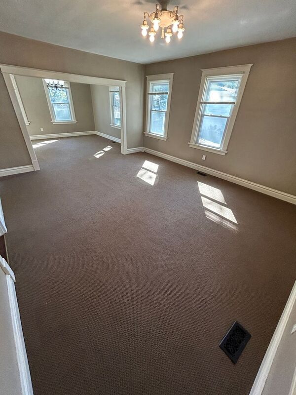 Foto del edificio - 3610 Oakmount Ave