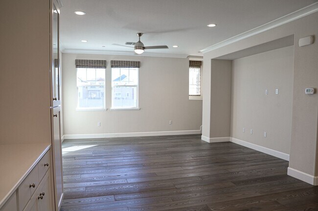 Building Photo - Advent- Gorgeous Three Bedroom Home W/ Two...