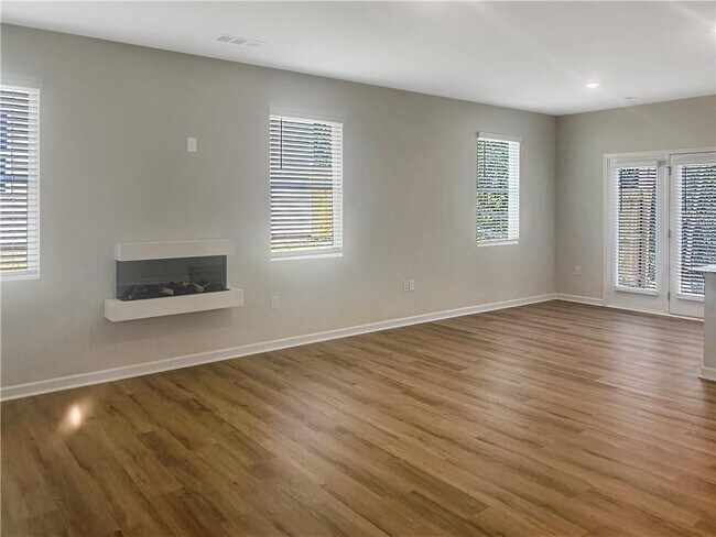 Building Photo - 55 Rustin Rdg