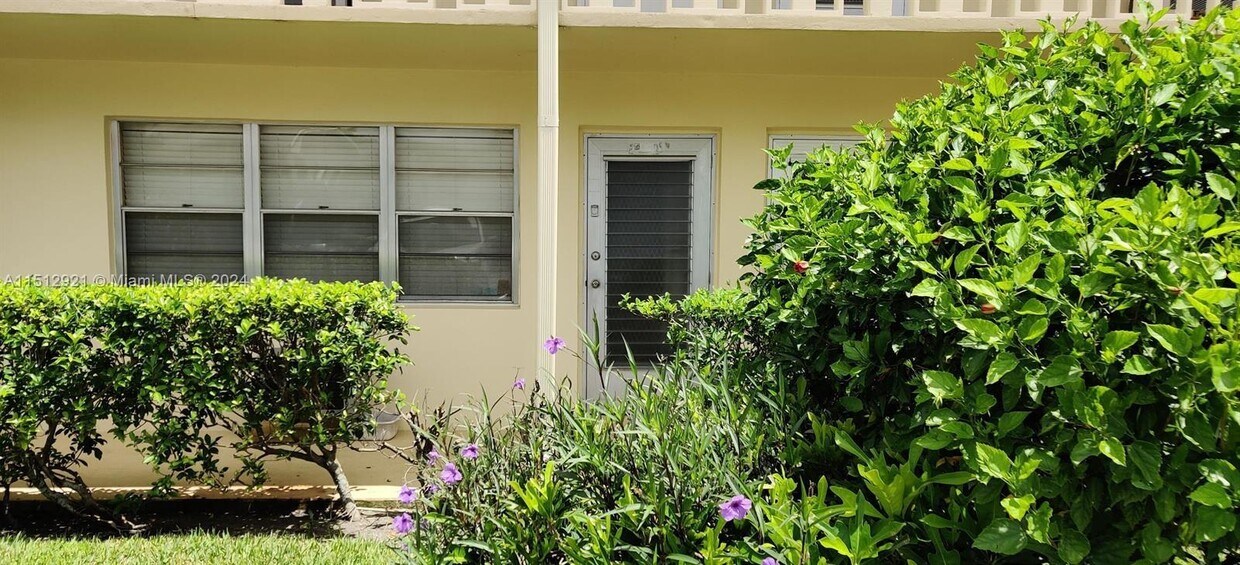 216 Sussex K Unit 216, West Palm Beach, FL 33417 Condo for Rent in