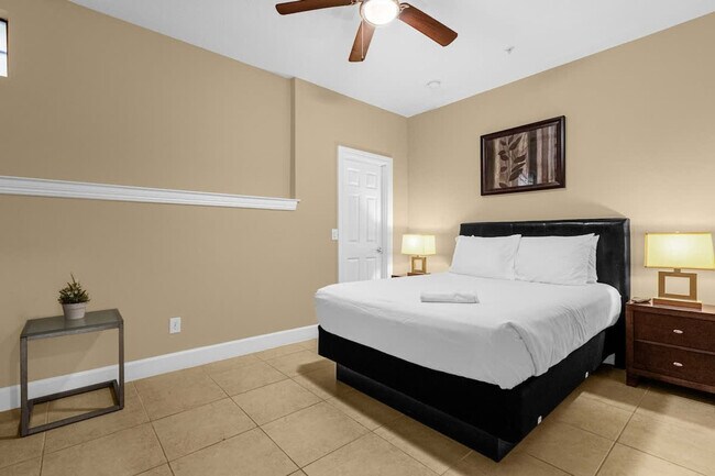 Foto del edificio - 14590 Damai Ln