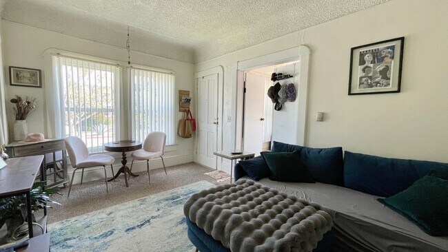 Foto del edificio - 1-Bedroom Apartment in Historic Albert Hou...