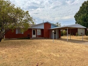 Building Photo - 1204 2nd Pl